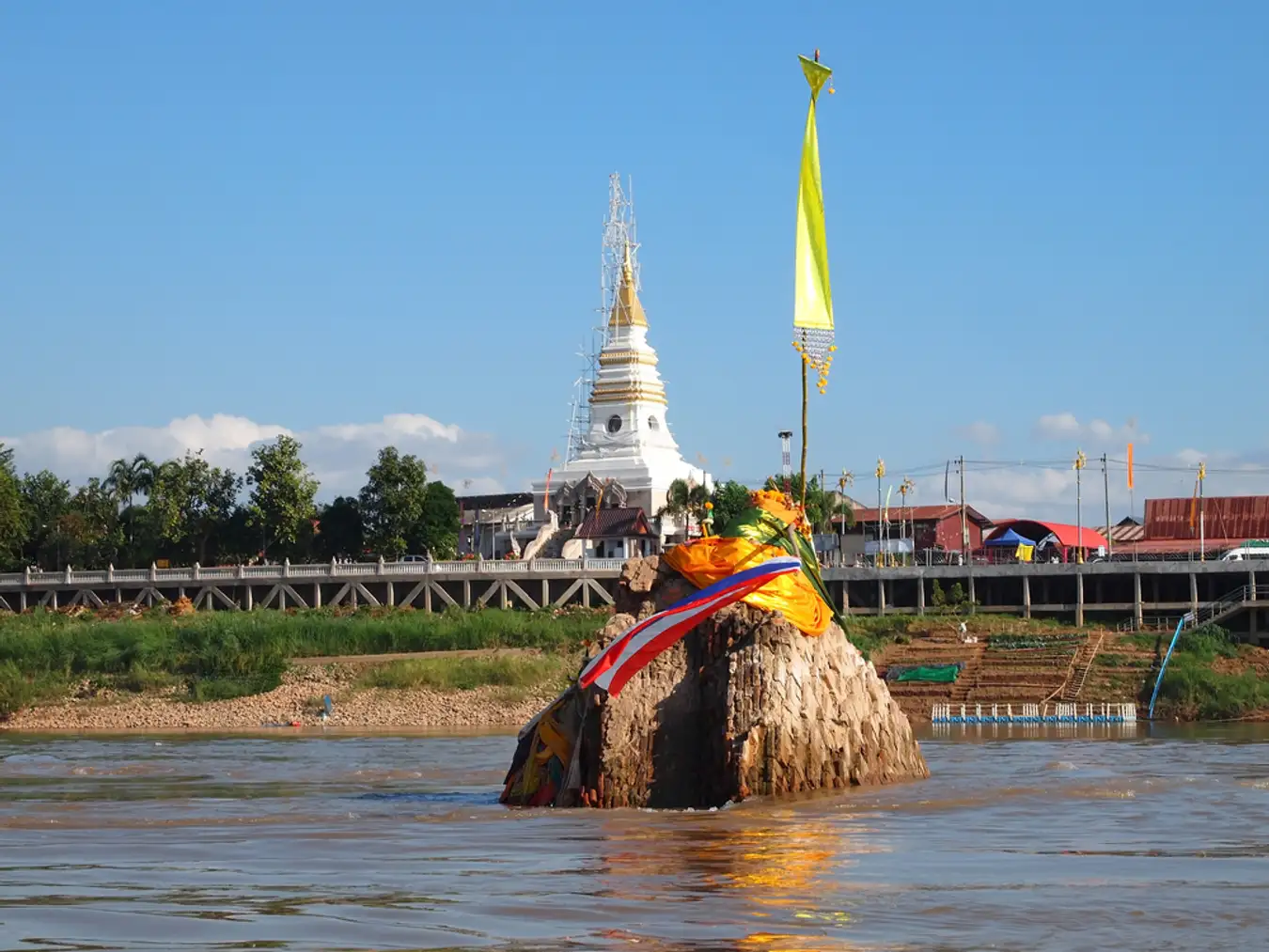 พระธาตุหนองคาย